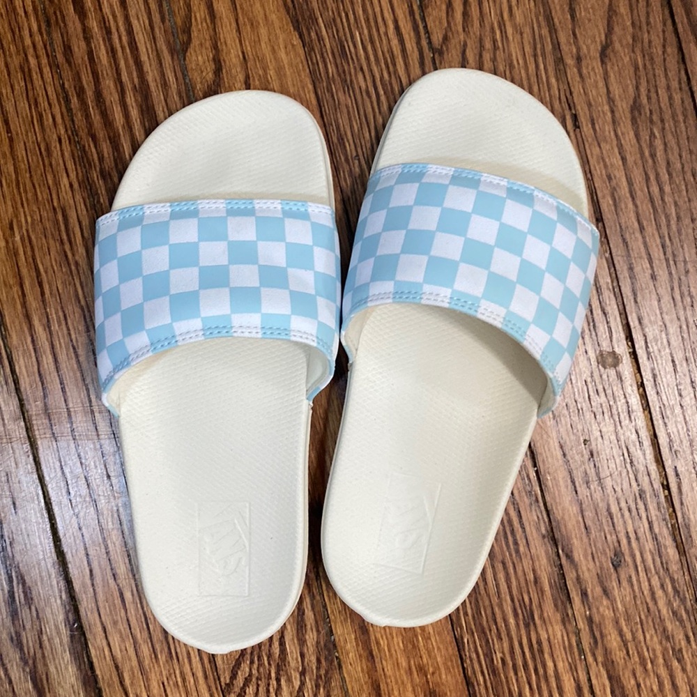 Vans slides size women’s 7